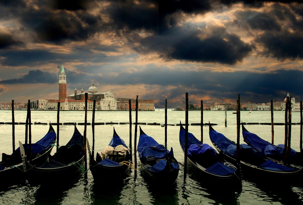 Venice, Italy. 16th Oct, 2021. Guests of the wedding between