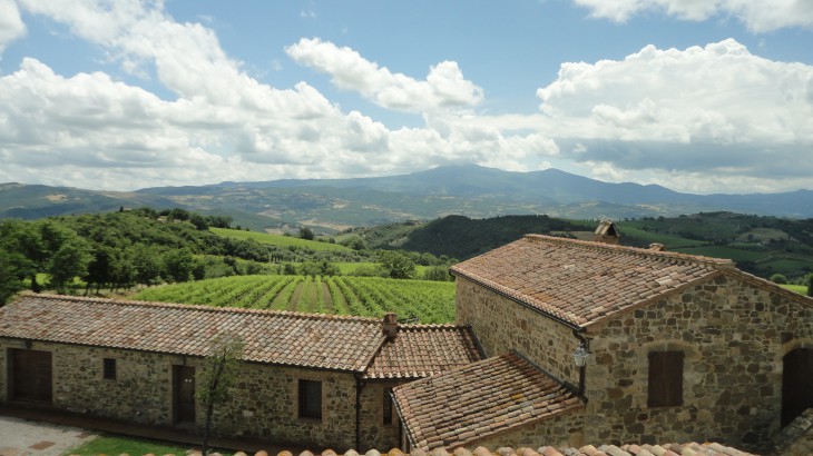 tuscan wine