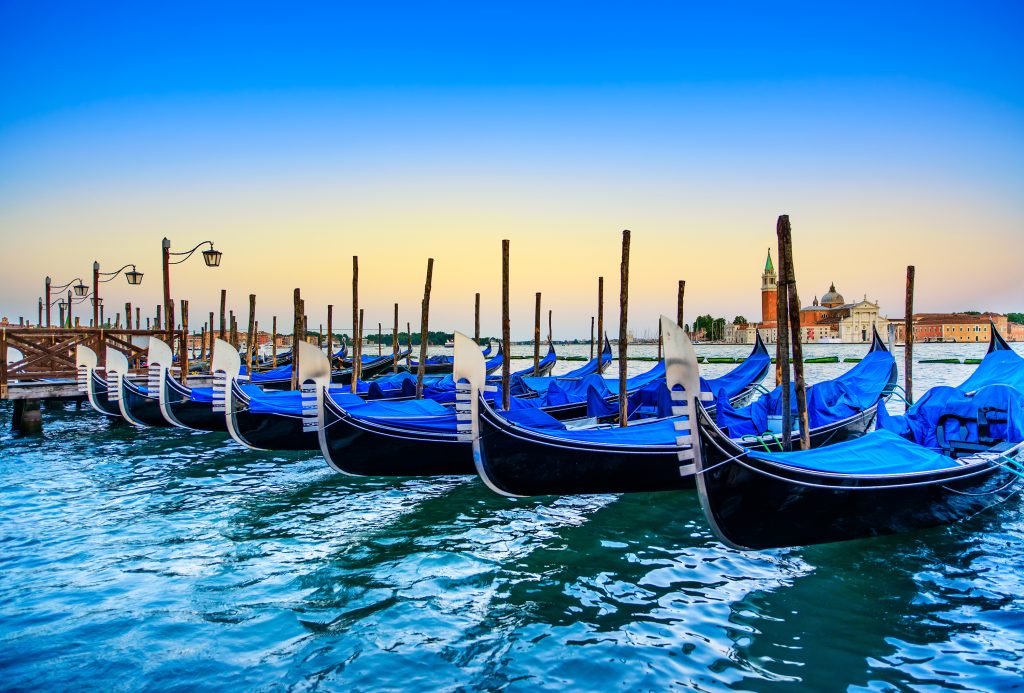 boat tours in italy