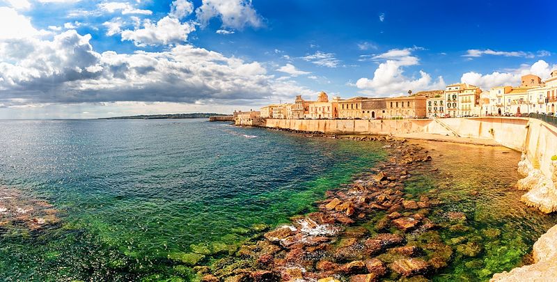 along_the_island_of_ortigia