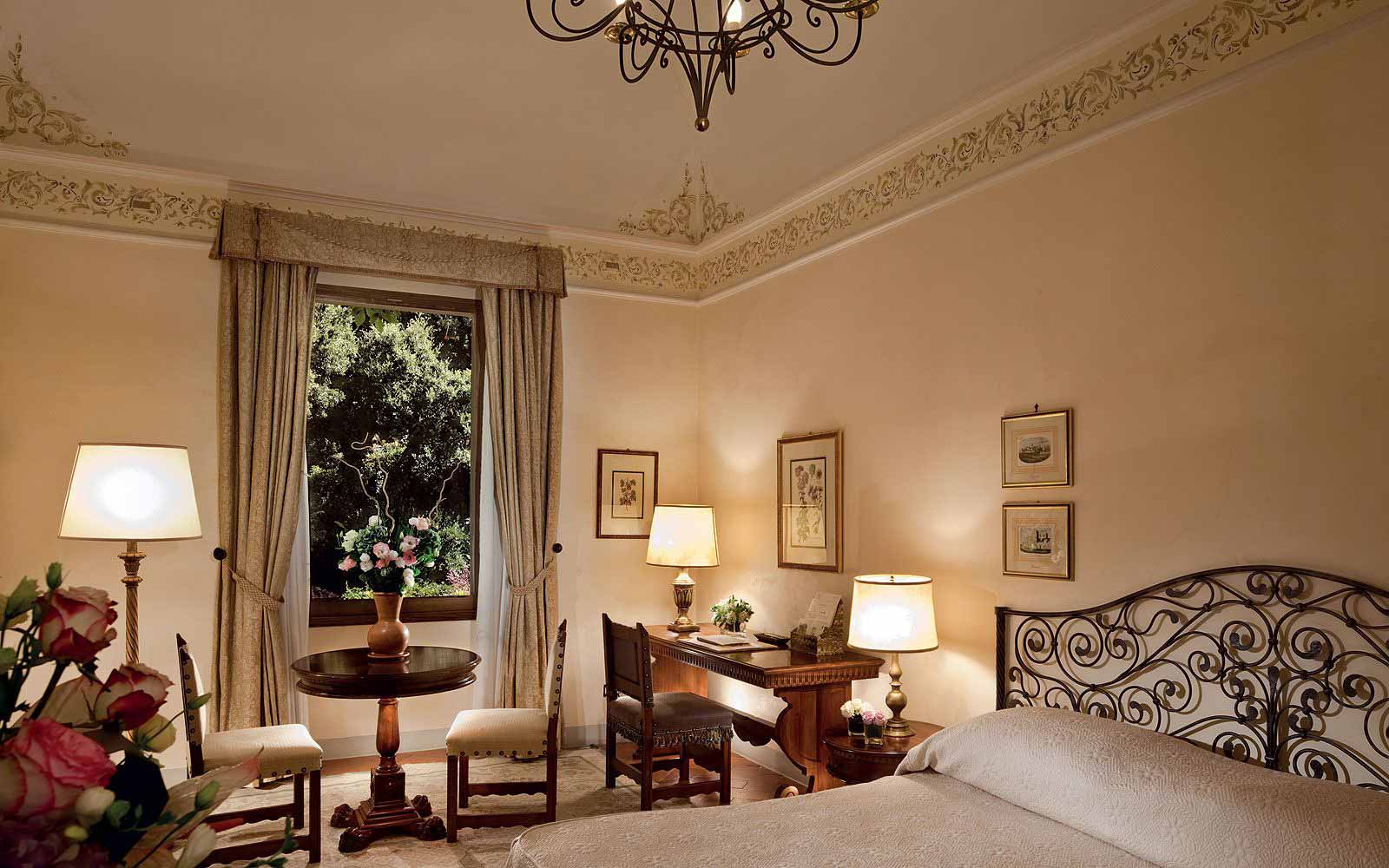 Deluxe Double Room at Belmond Villa San Michele