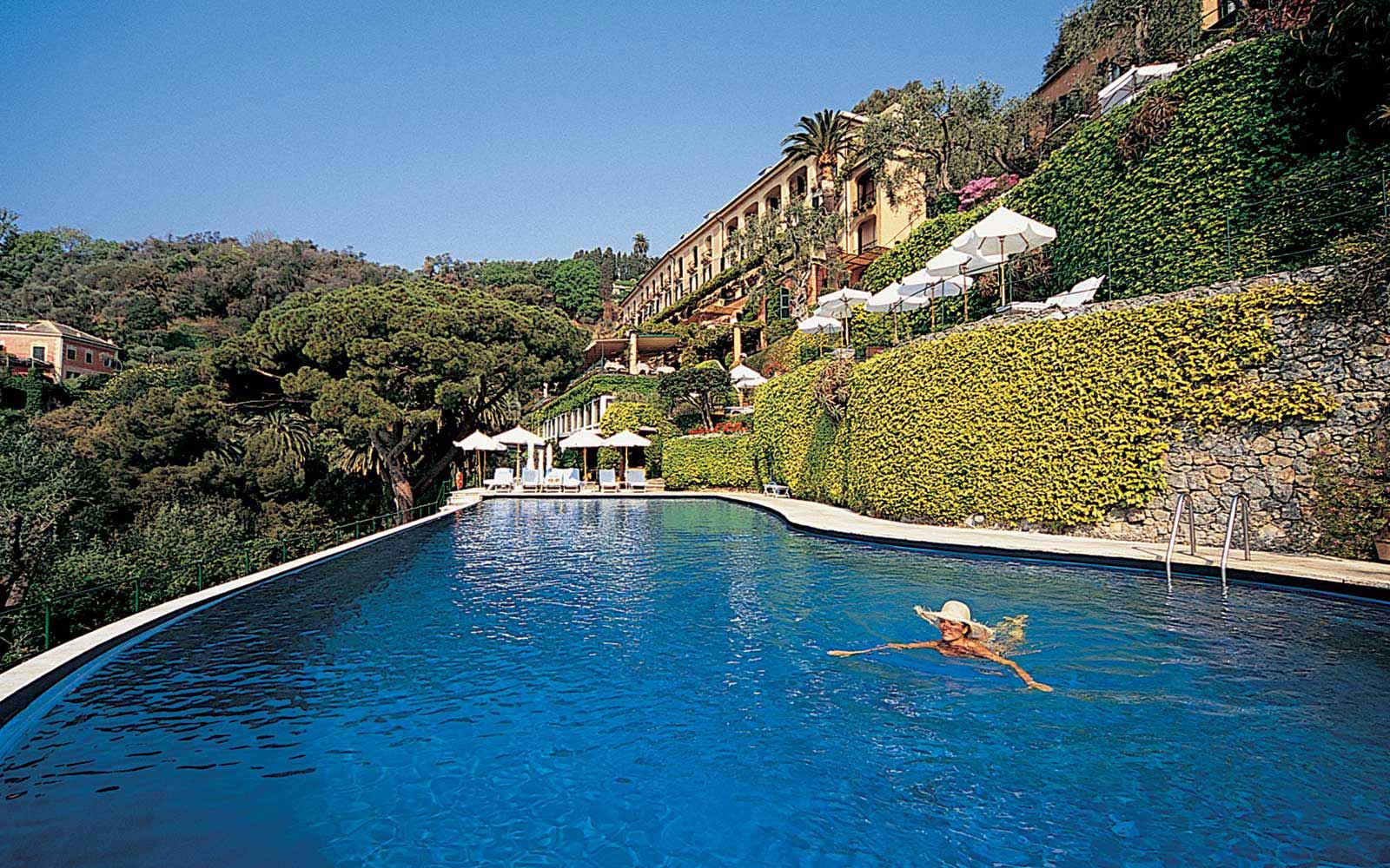 Swimming pool at Belmond Hotel Splendido & Splendido Mare