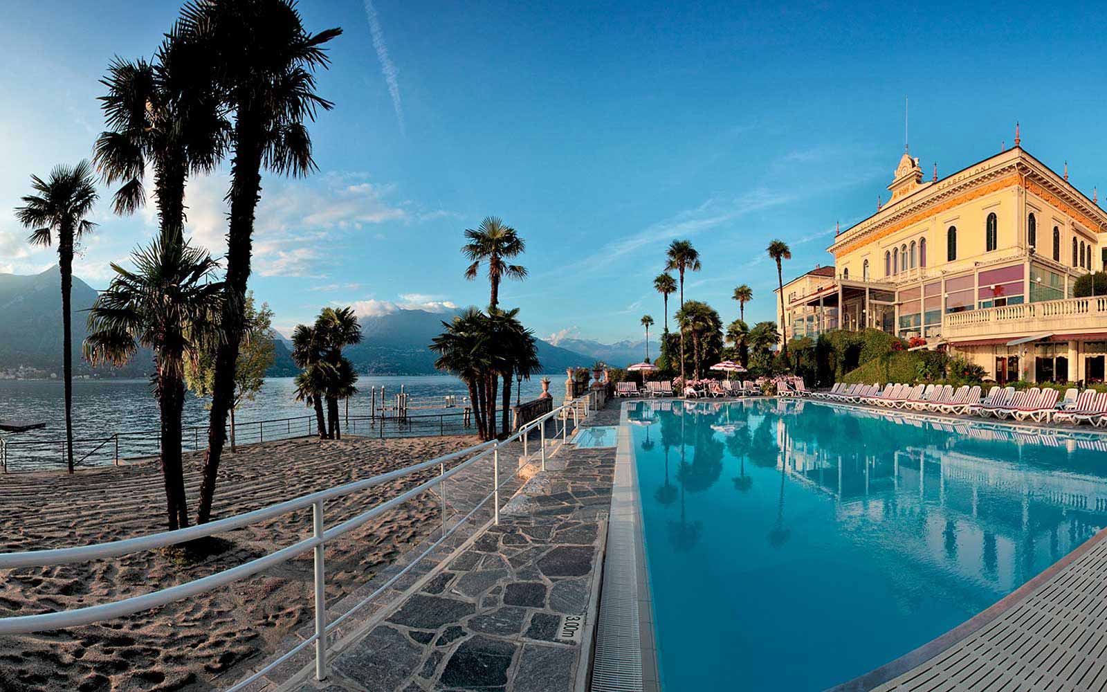 Swimming pool at Grand Hotel Villa Serbelloni