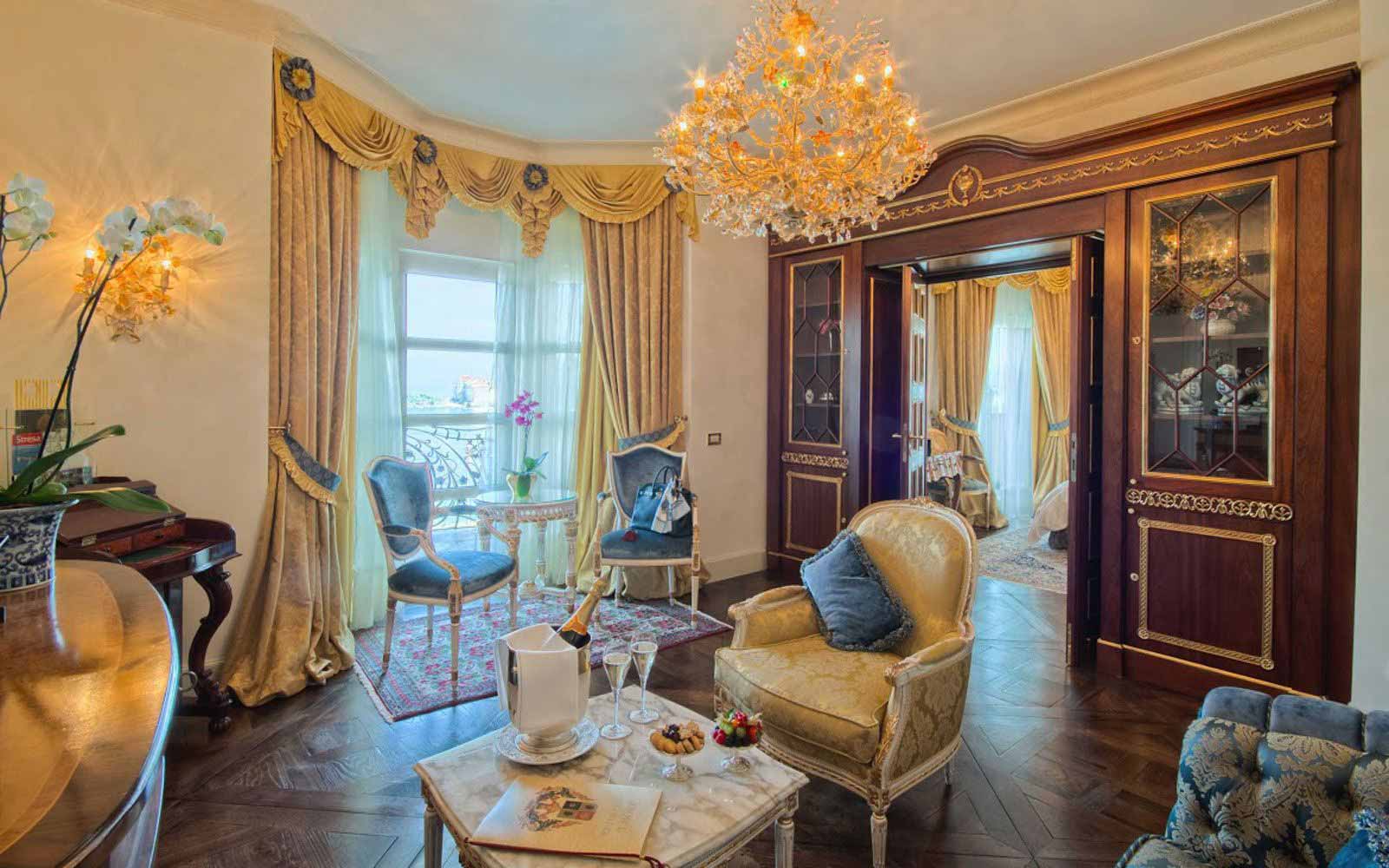 Liz Taylor suite at Villa e Palazzo Aminta