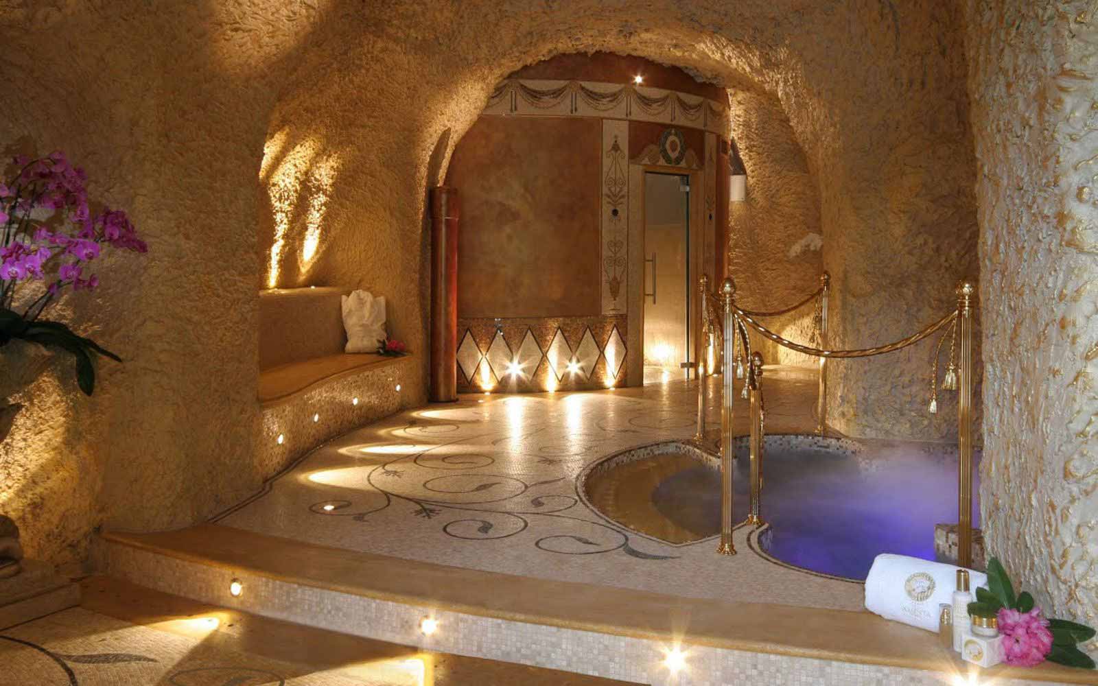 The spa at Villa e Palazzo Aminta
