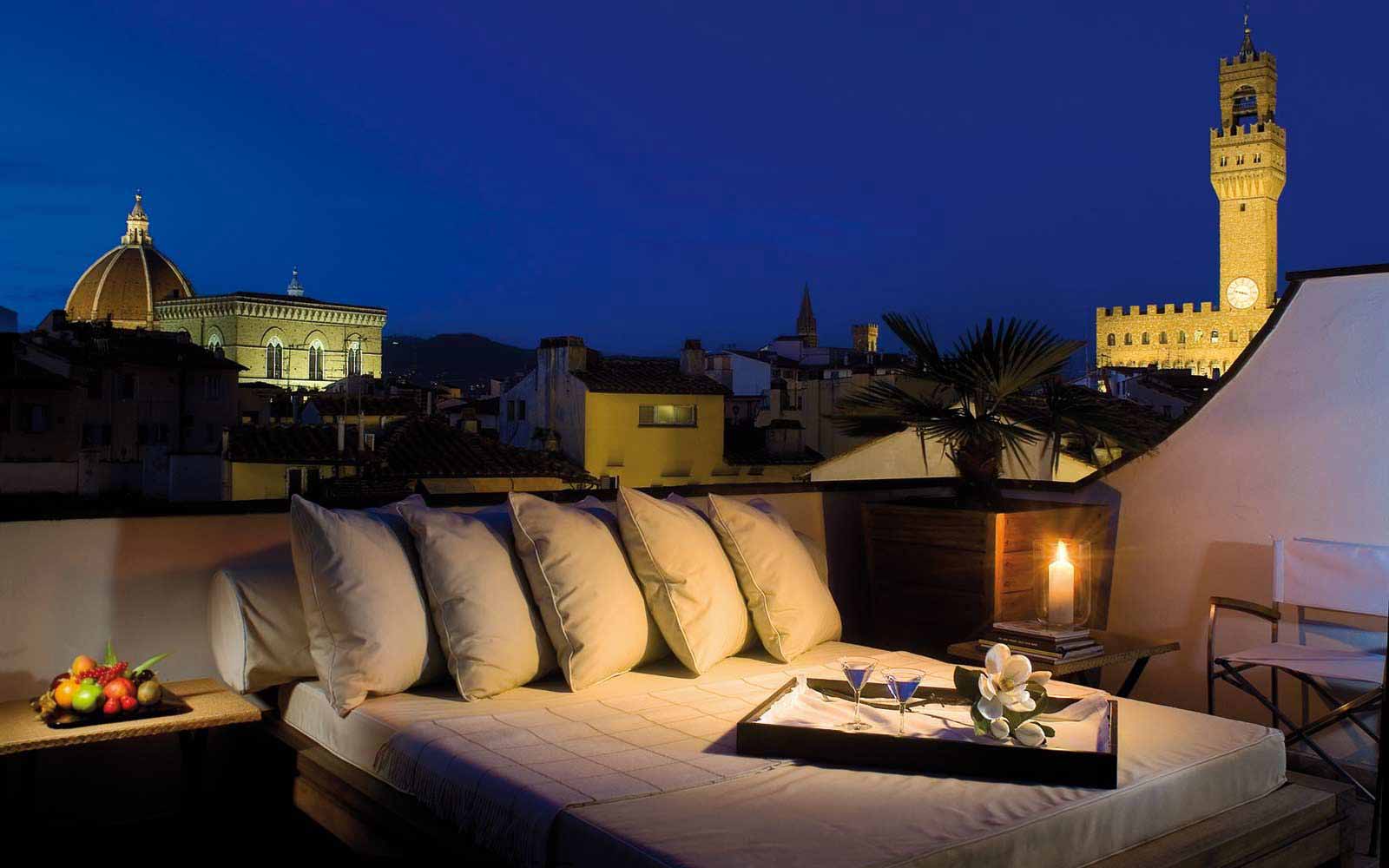 Romantic roof terrace at Gallery Hotel Art