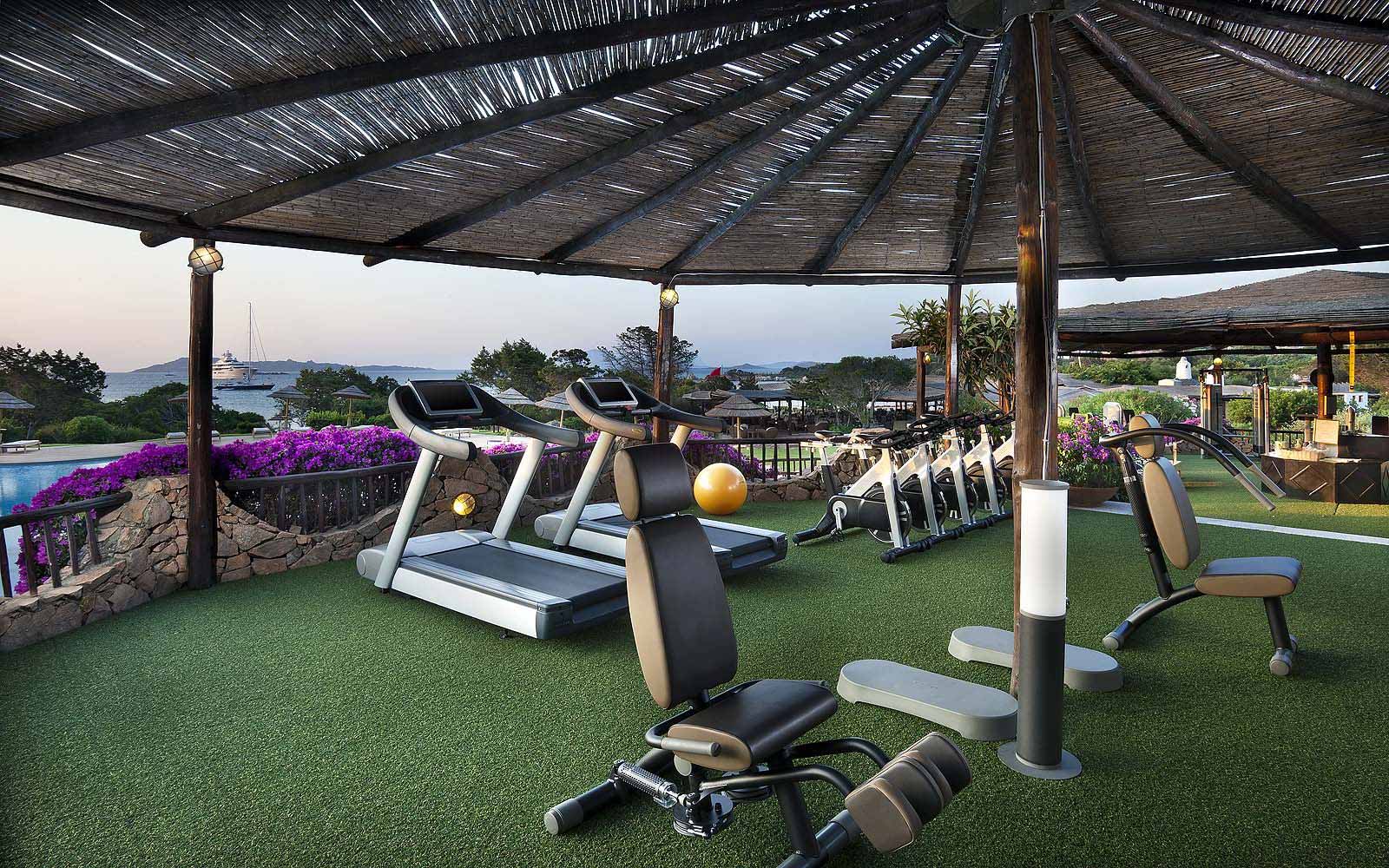 Outdoor gym at the Hotel Romazzino
