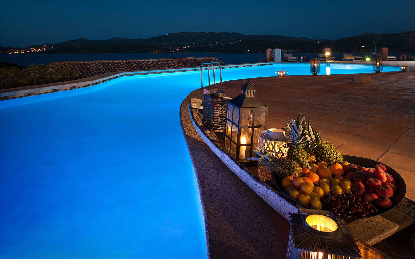 Cocktail lounge at Hotel Relais Villa Del Golfo & Spa