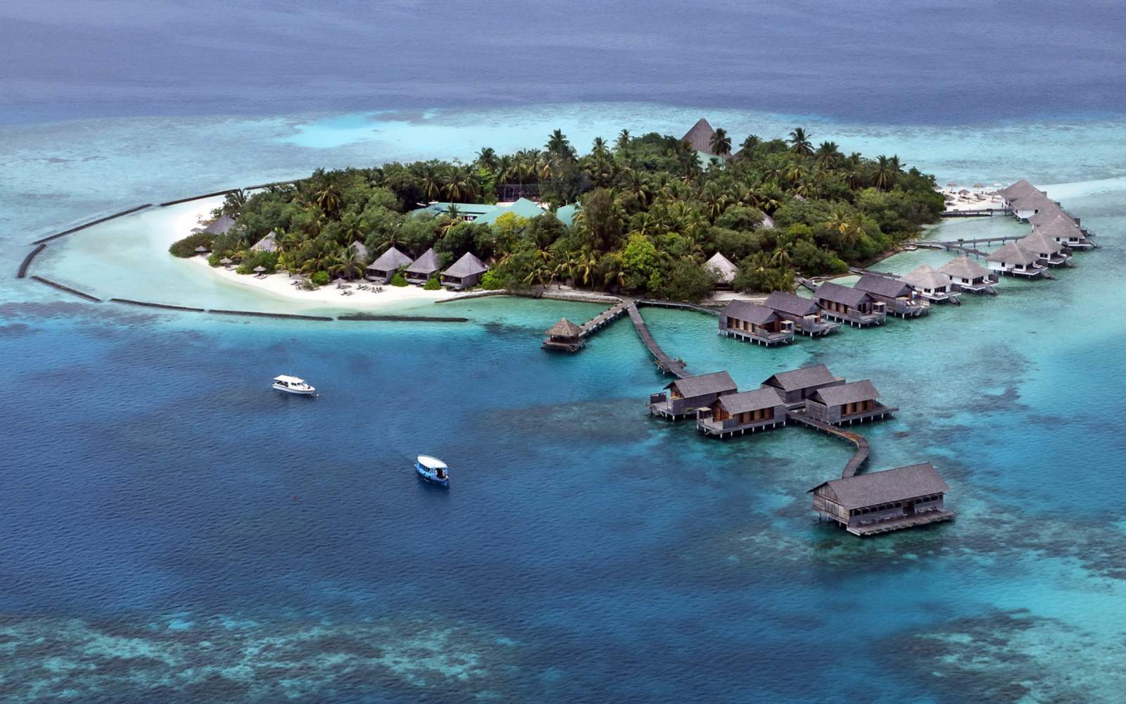 Gangehi Island Resort & Spa