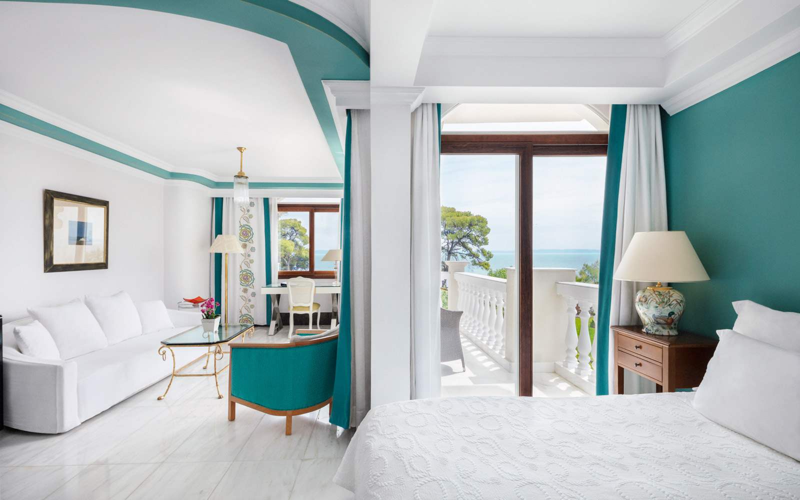 Danai Beach Resort & Villas - Deluxe Junior SuiteSuite